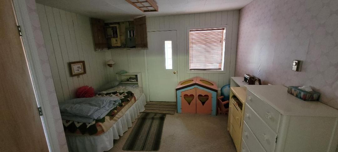 Polar Bear Bed And Breakfast Churchill Exterior foto